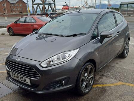 FORD FIESTA 1.0 T EcoBoost Zetec